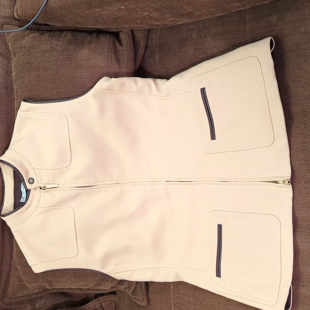 Jax Country vest in beige and brown size 8